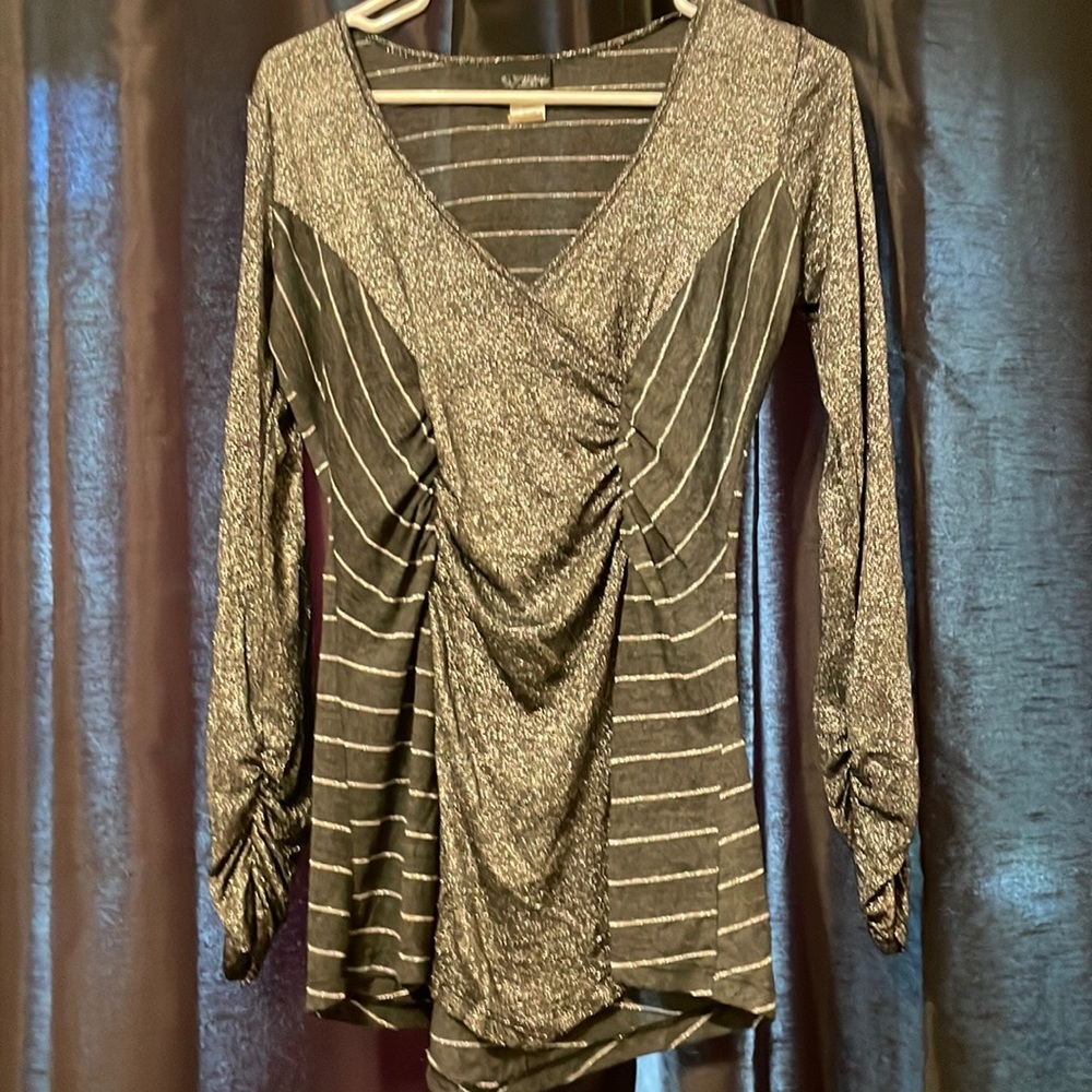Women’s day trip long sleeve top